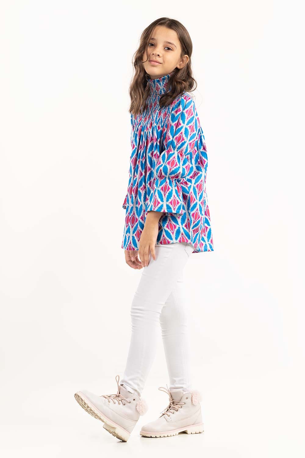 https://cdn.shopify.com/s/files/1/0706/3253/8159/files/junior_girls_multi_woven_blouse_224-414-027_1.jpg?v=1758454832