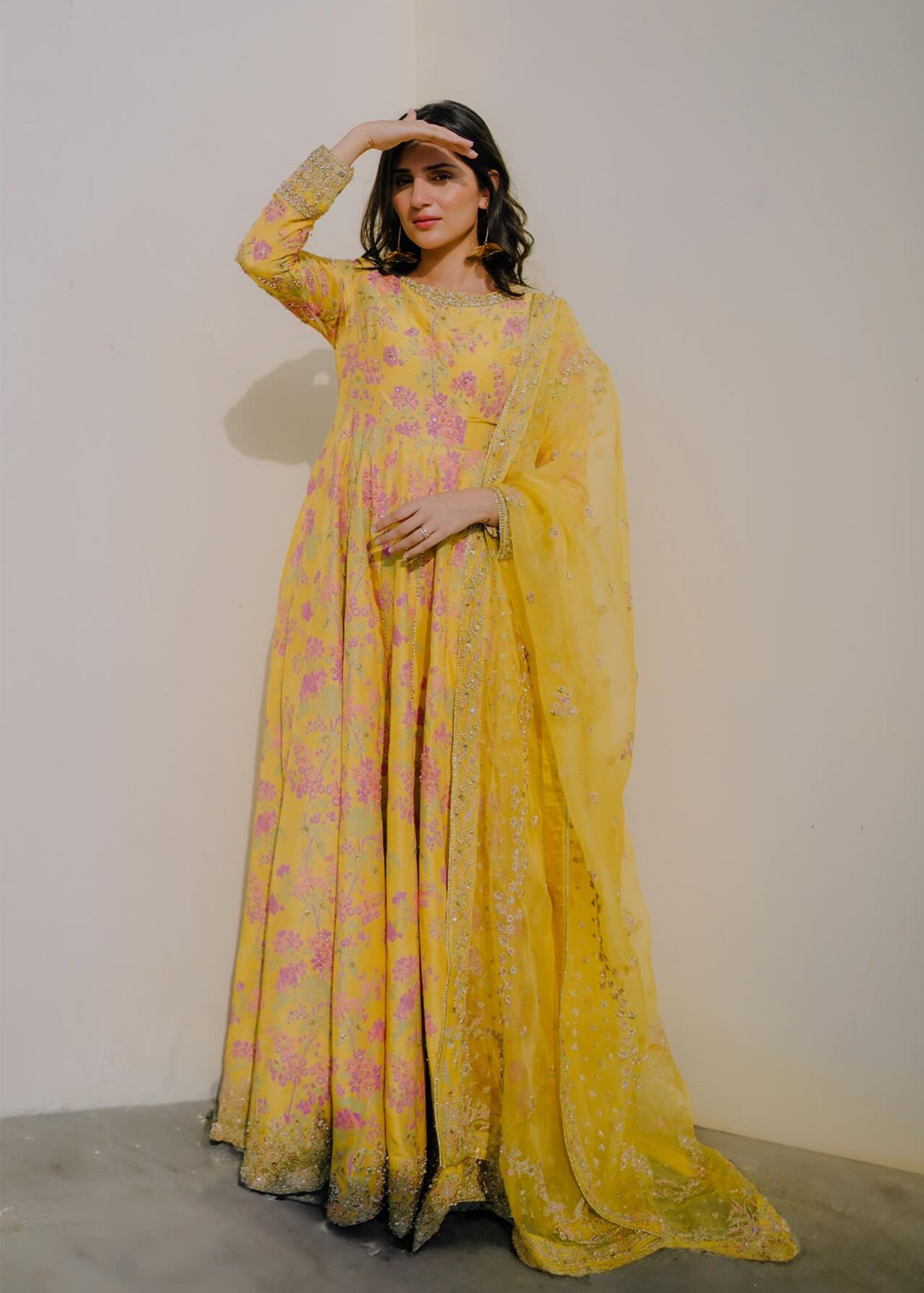 https://cdn.shopify.com/s/files/1/0412/1919/5034/files/kanwalmalik.official_1760198707_3741140370668191006_5542710404.jpg?v=1775046043