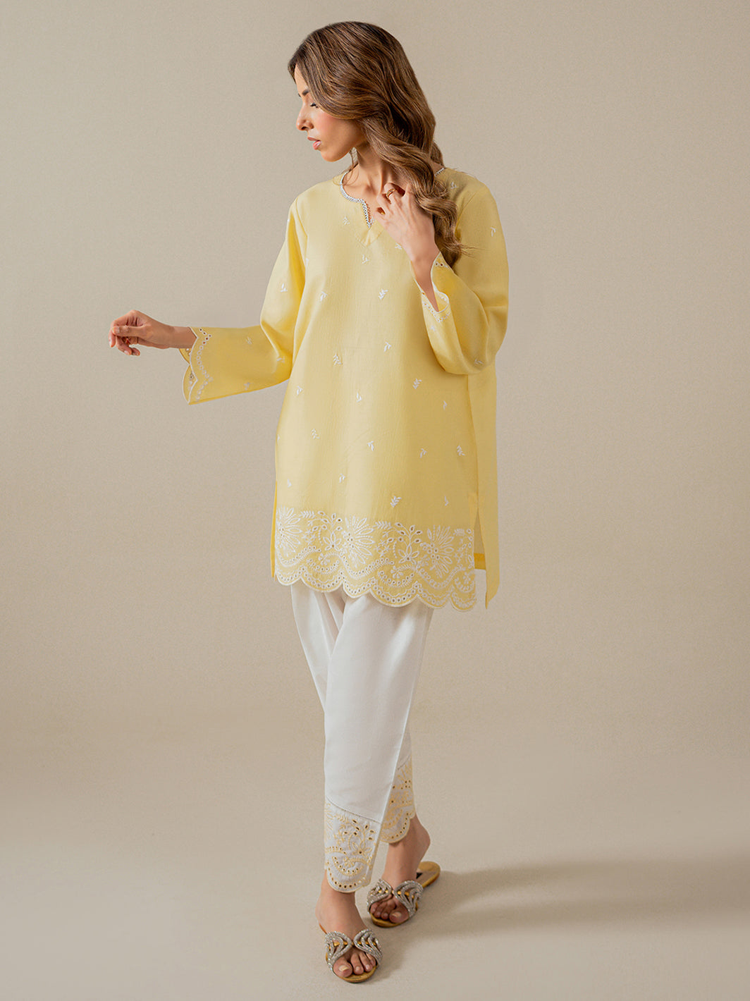 MELLOW- SLD08-25- 2Pc Embroidered Set