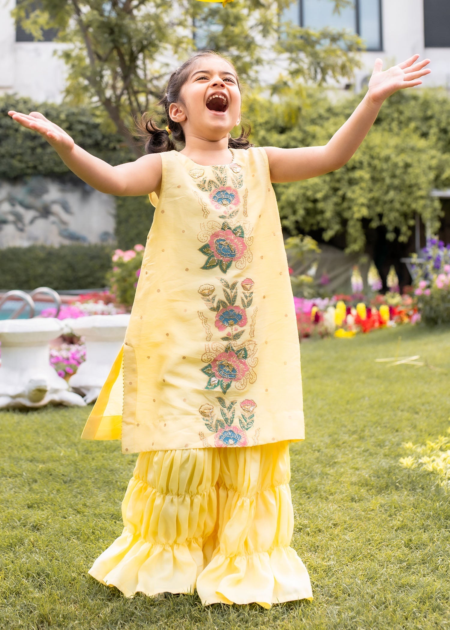 https://cdn.shopify.com/s/files/1/3006/7522/files/kidsvol2_73.jpg?v=1714215539