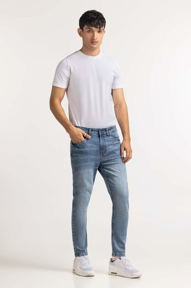 https://cdn.shopify.com/s/files/1/0706/3253/8159/files/light_blue_basic_jeans_mn-jns-_dn23-014_6.jpg?v=1758455243
