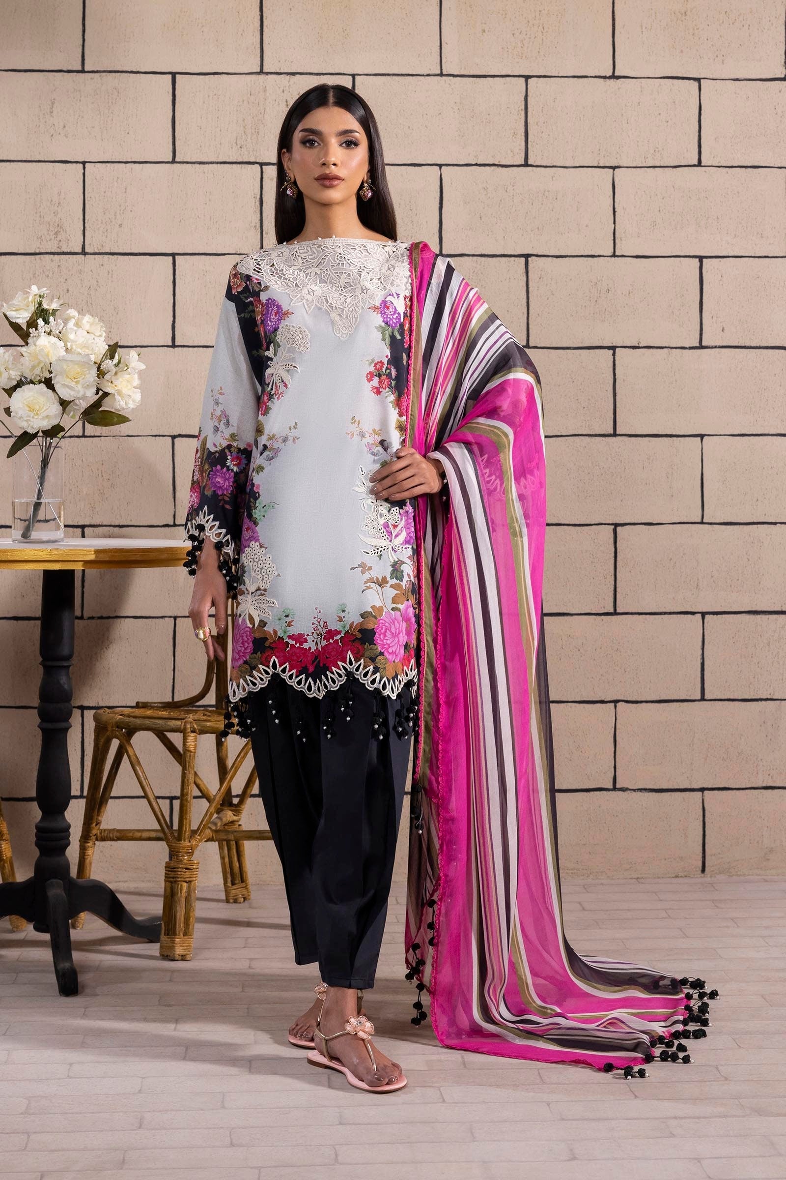 Unstitched 3 Piece Lawn Suit