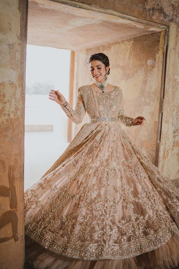 Maha Wajahat Khan - Guzel Style