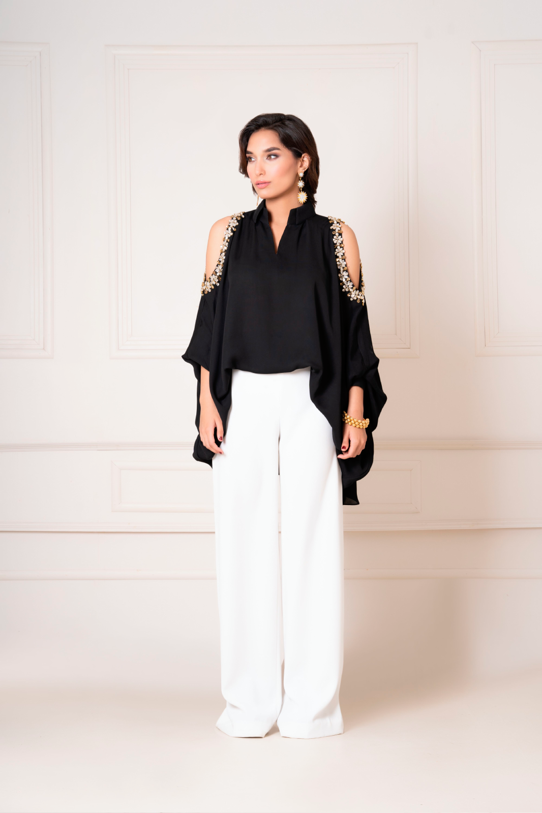 Crystal PeekAboo Baggy Style Top