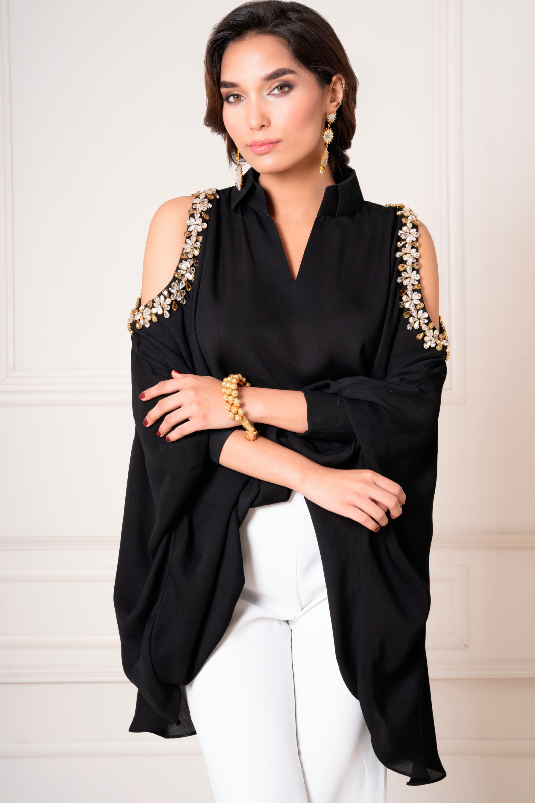 Crystal PeekAboo Baggy Style Top
