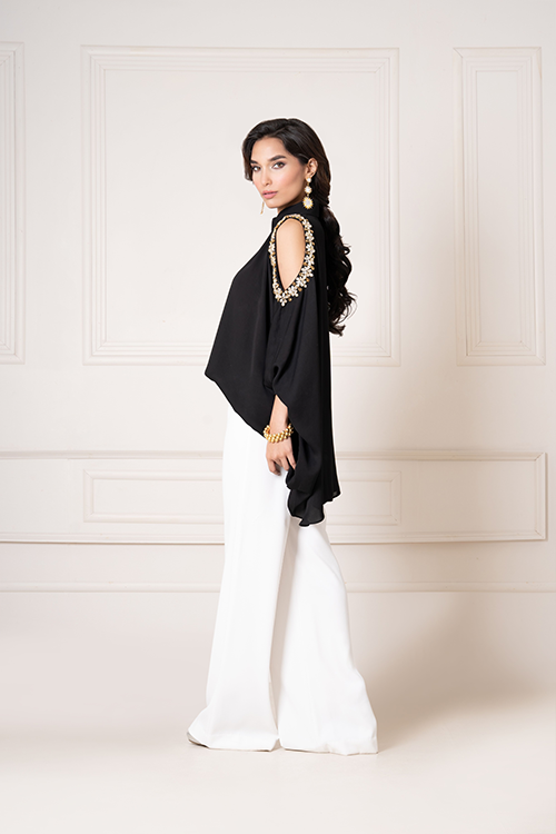 Crystal PeekAboo Baggy Style Top