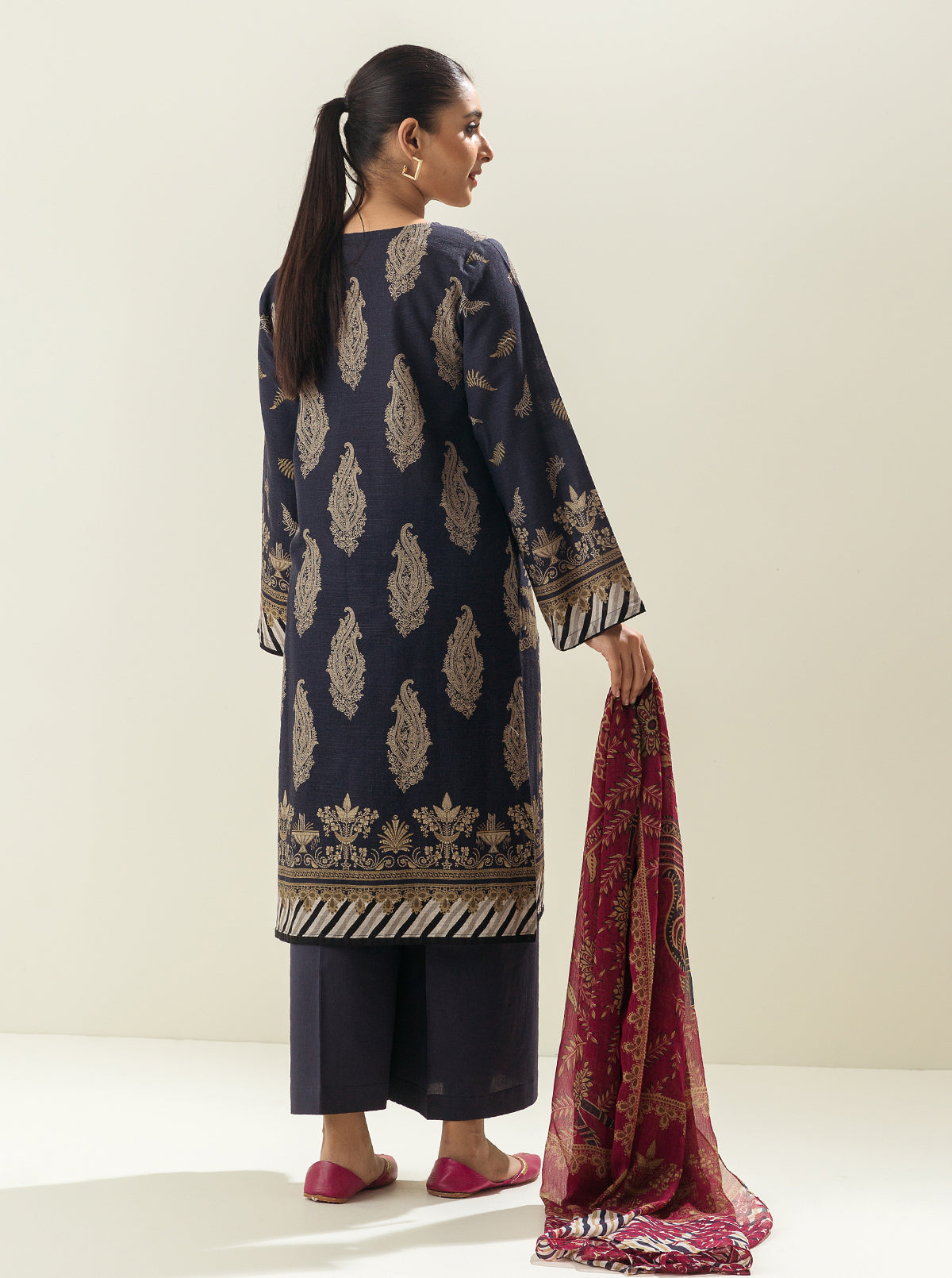 3 Piece - Embroidered Khaddar Suit - Hinoki