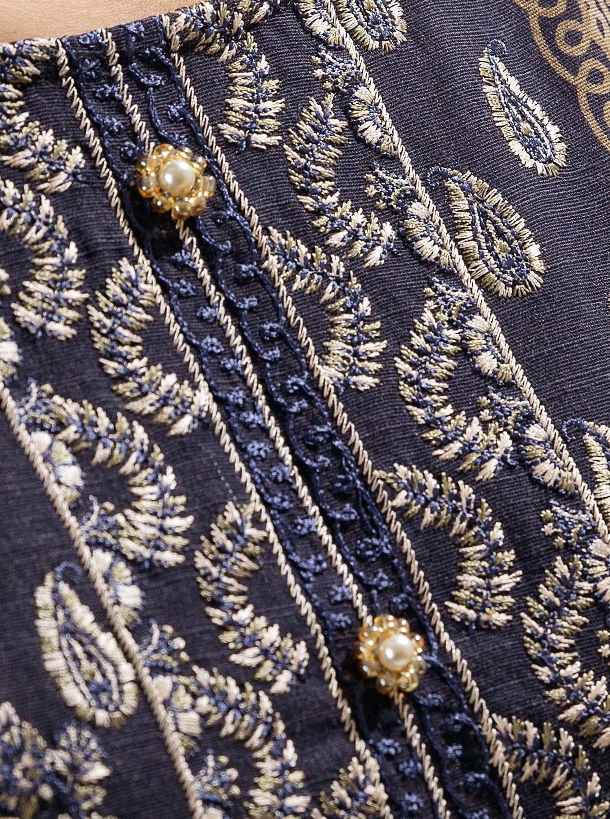 3 Piece - Embroidered Khaddar Suit - Hinoki