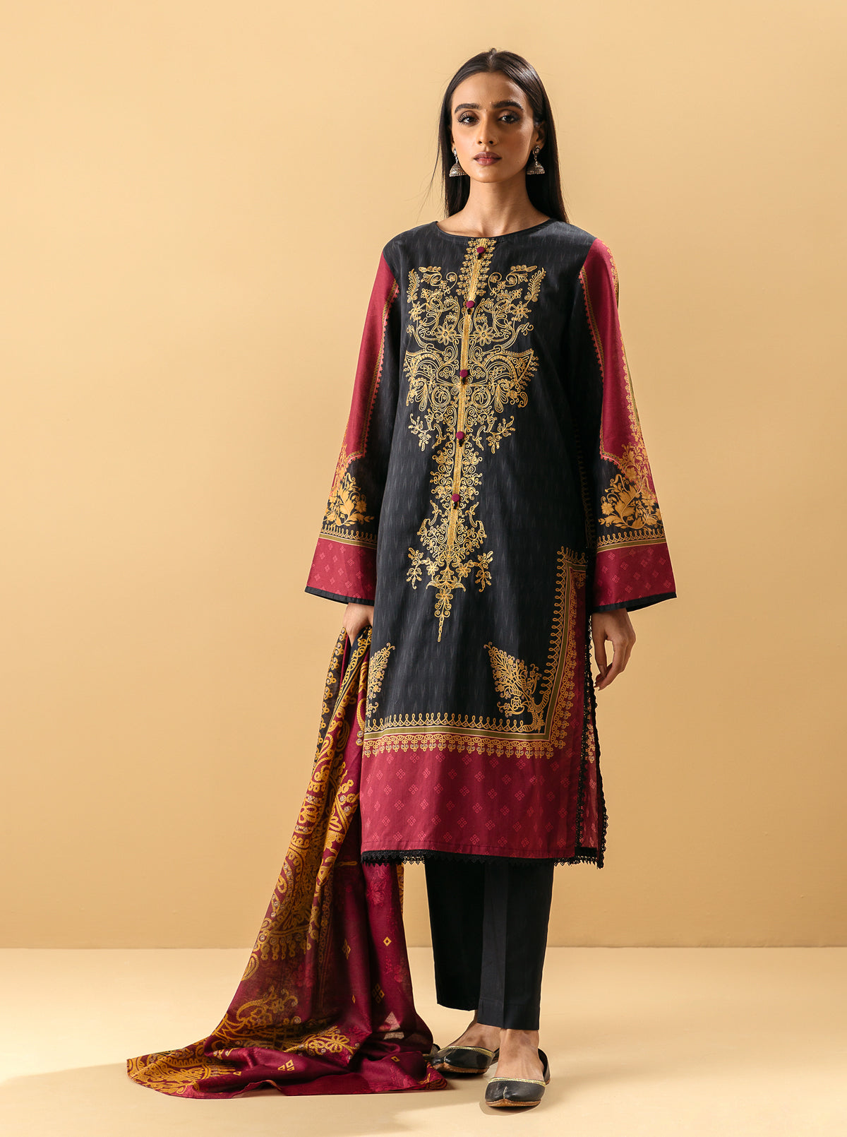3 Piece - Embroidered Lawn Suit - Raven Glow