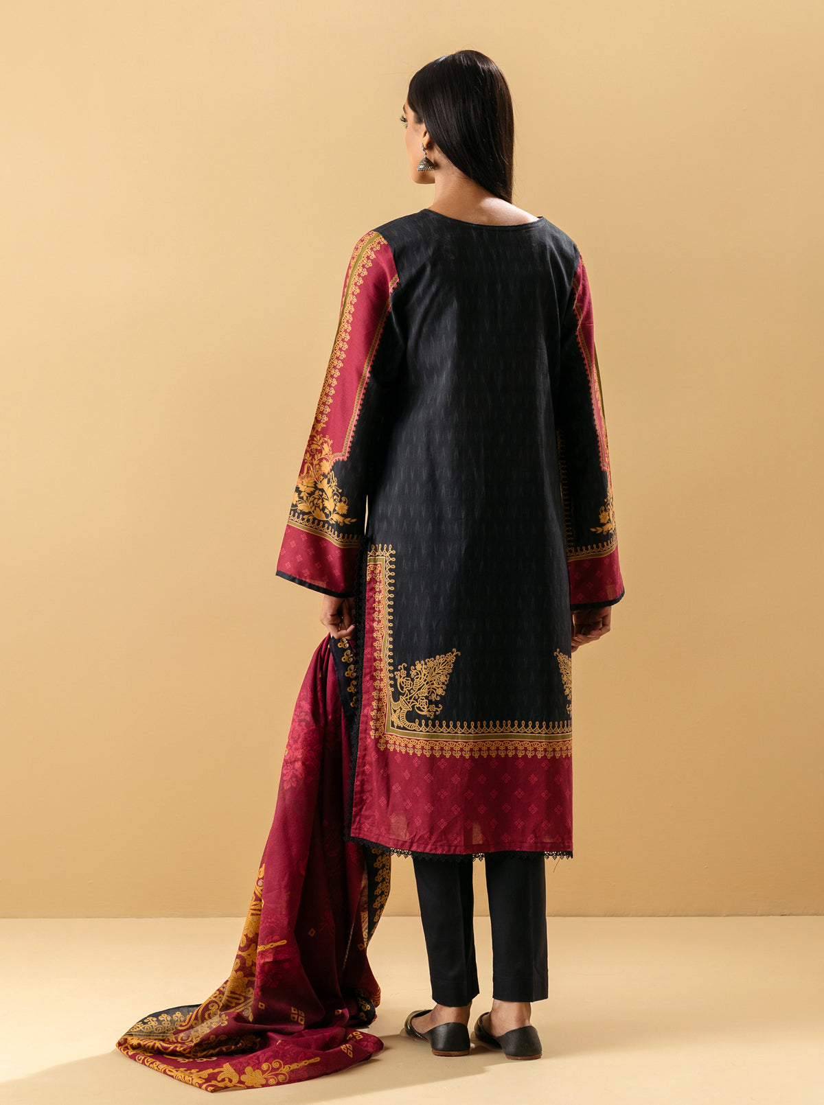 3 Piece - Embroidered Lawn Suit - Raven Glow