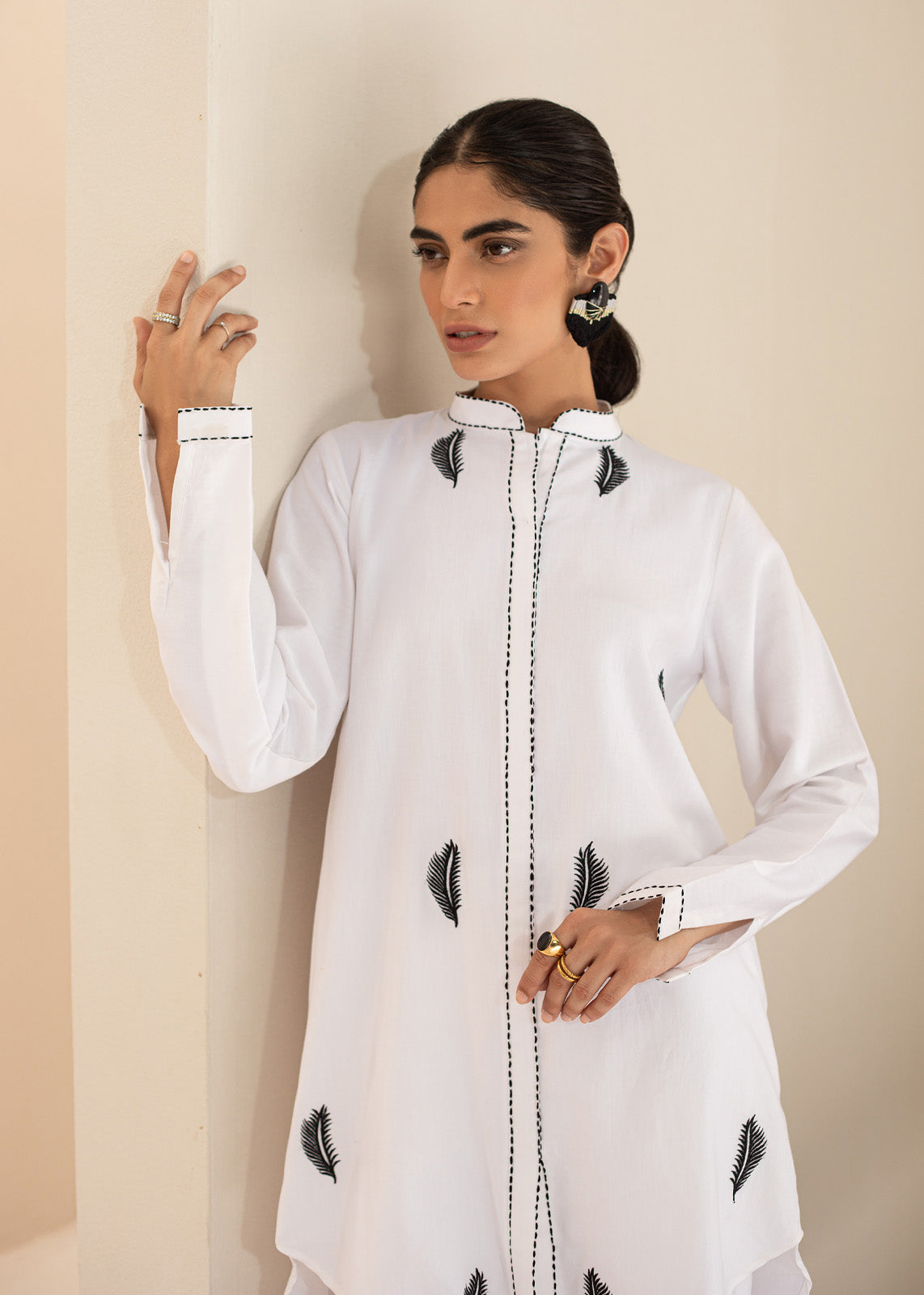 https://cdn.shopify.com/s/files/1/0412/9311/9639/products/mila2.jpg?v=1755496415
