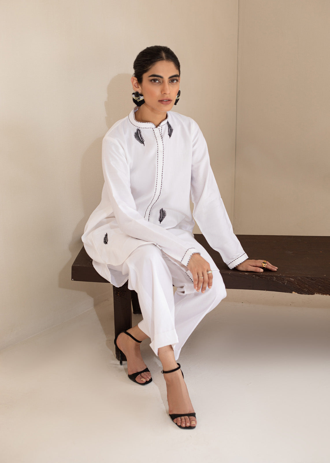 https://cdn.shopify.com/s/files/1/0412/9311/9639/products/mila4.jpg?v=1755496415