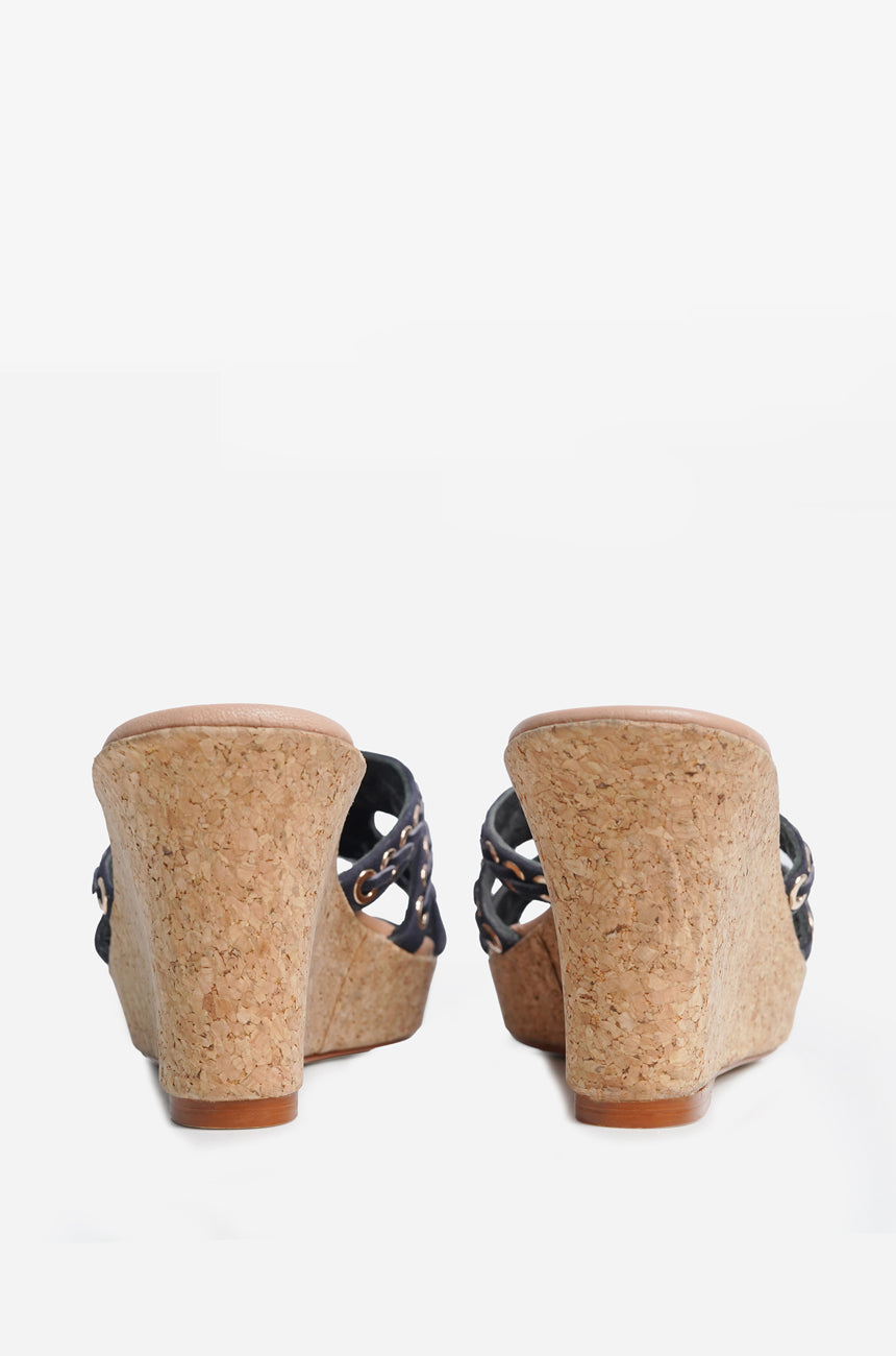 Zee Eyelet