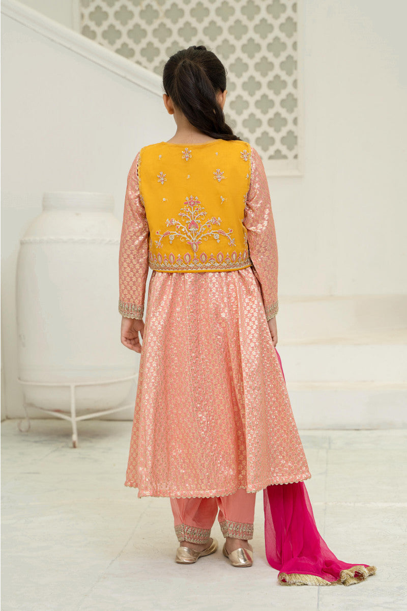 https://cdn.shopify.com/s/files/1/0620/8788/9062/products/mks-w22-05-peachd.jpg?v=1672340689