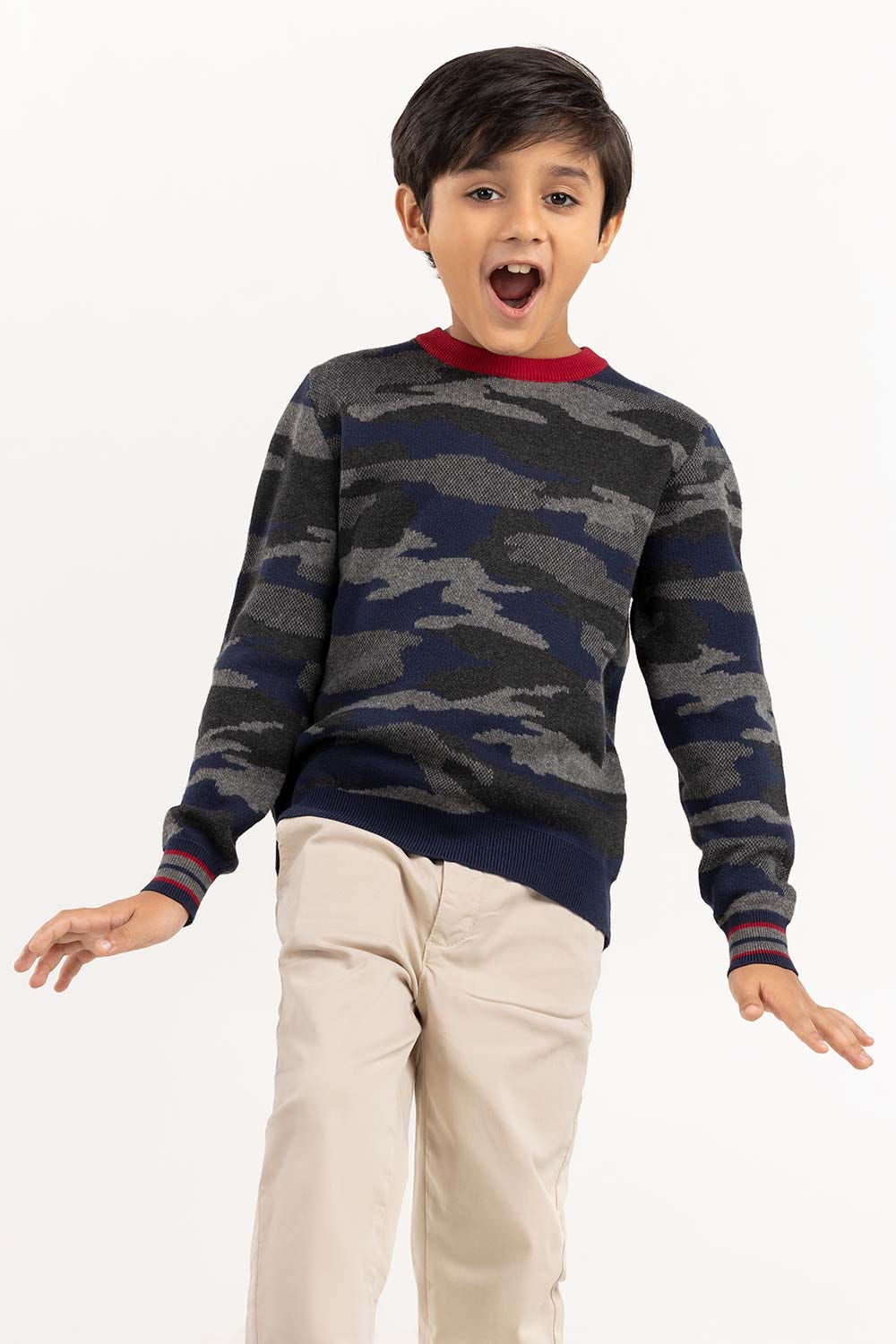 Junior Boy Multi Knit Sweater With A Round Neck