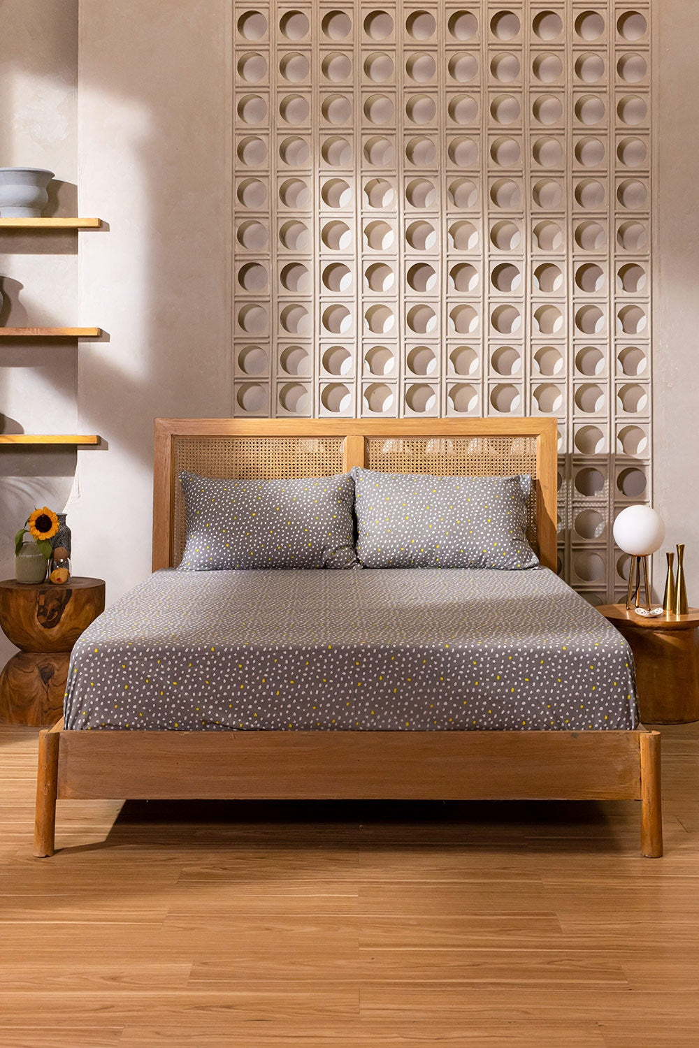 Neo Abstract T-150 Bed Sheet Set