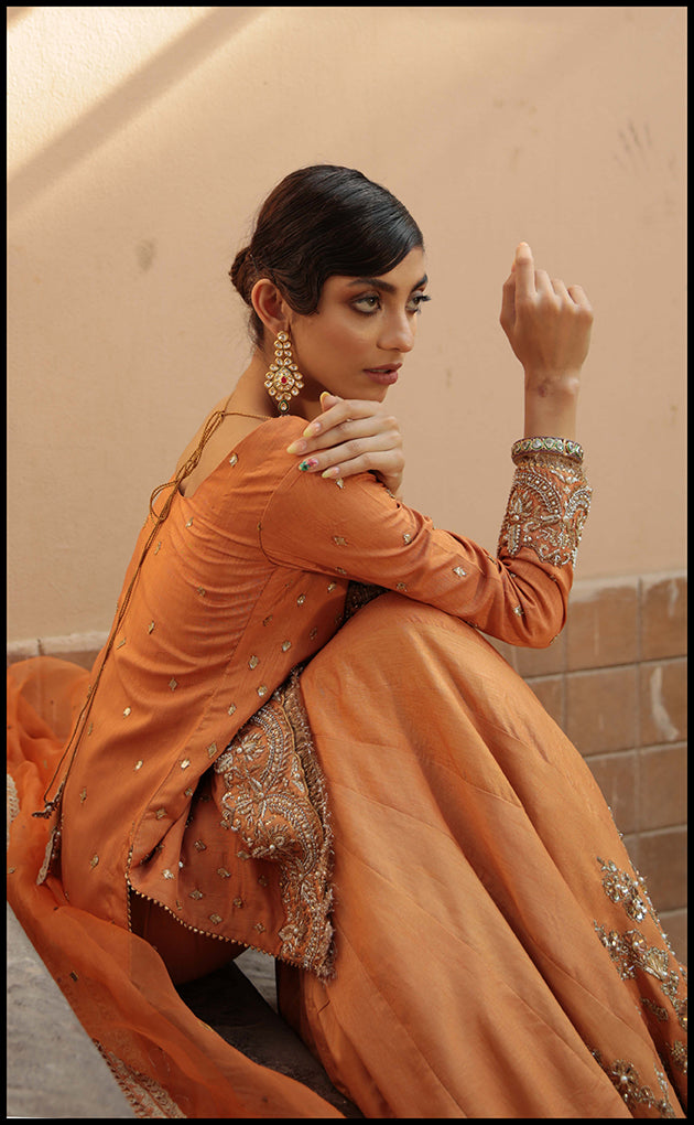 ORANGE TRUE