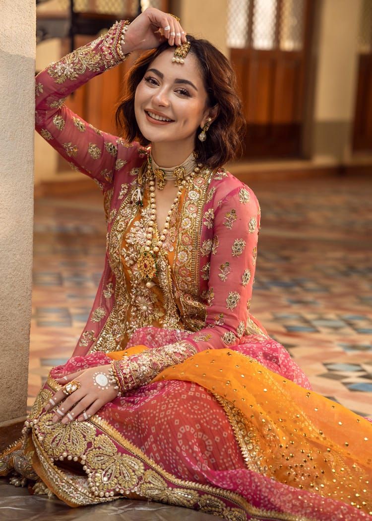 Crimson – Mehndi Galore Style
