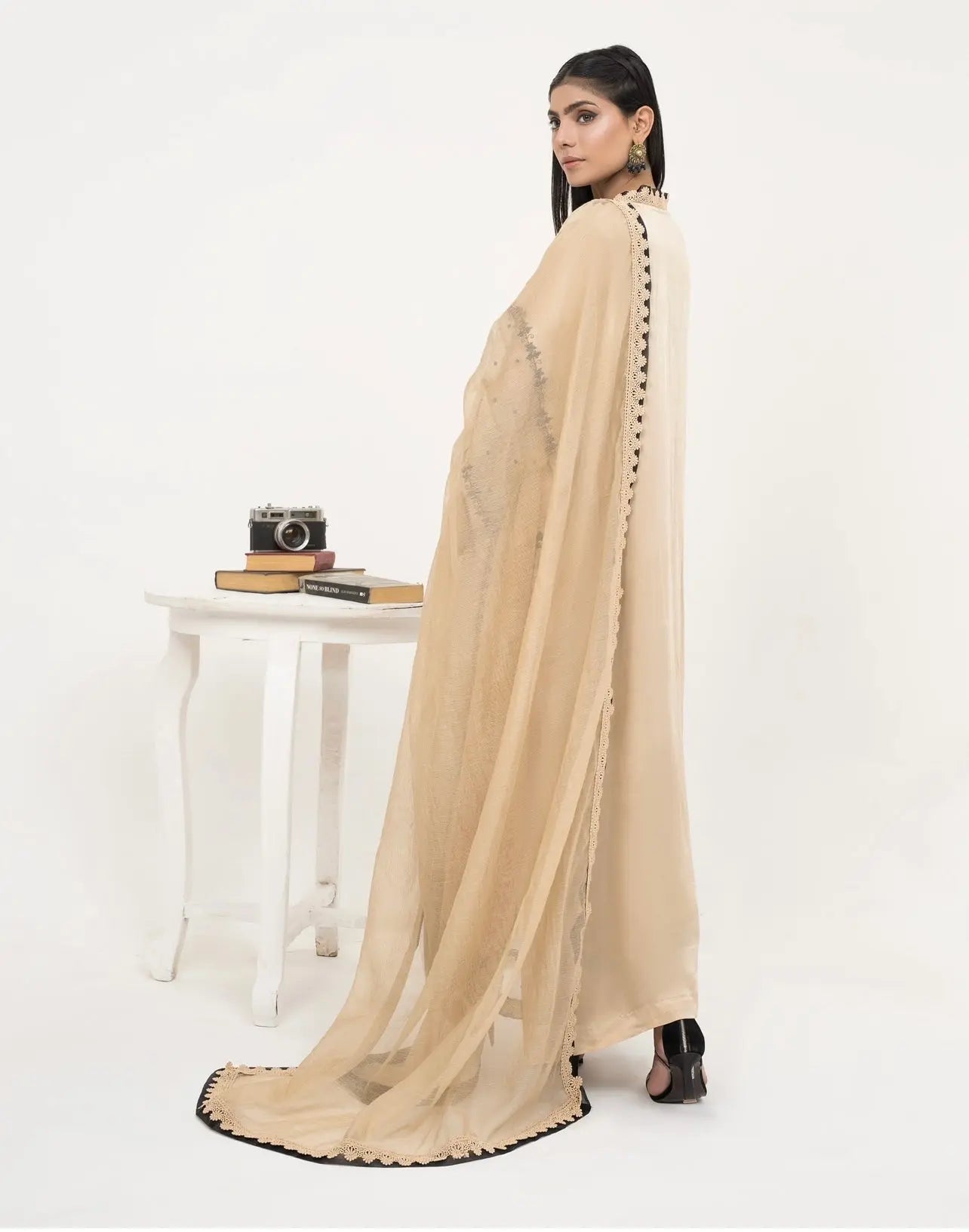 Pearl Gold- Semi Formal'25