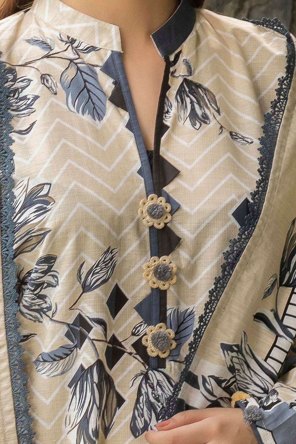 3 Piece Unstitched Printed Khaddar Suit
