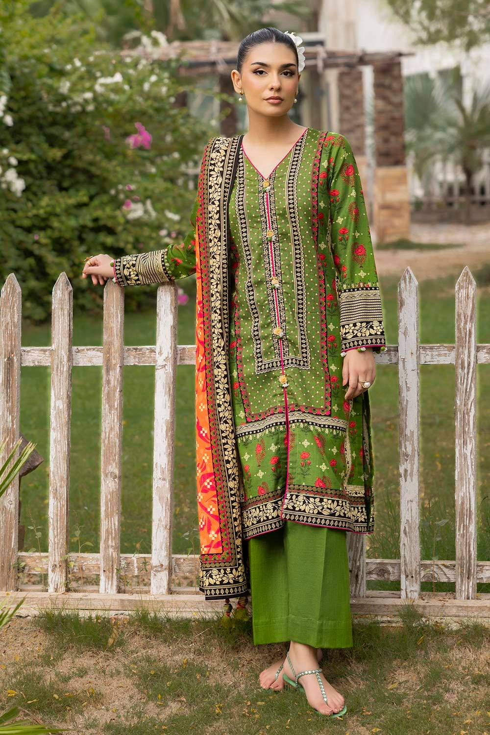 3 Piece Unstitched Printed Khaddar Suit