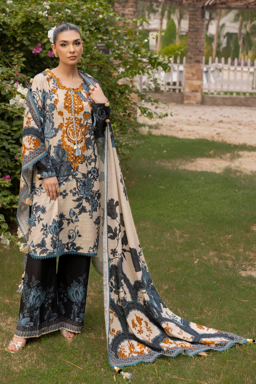 https://cdn.shopify.com/s/files/1/0706/3253/8159/files/printed-khaddar-dupatta-printed-khaddar-shirt-printed-trouser-gulahmed-k-52042-front_a9c18437-ee19-4d35-a984-17c03f41432f.jpg?v=1766565792