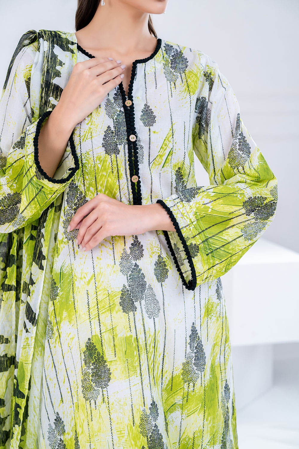 3 Piece Unstitched Printed Lawn suit