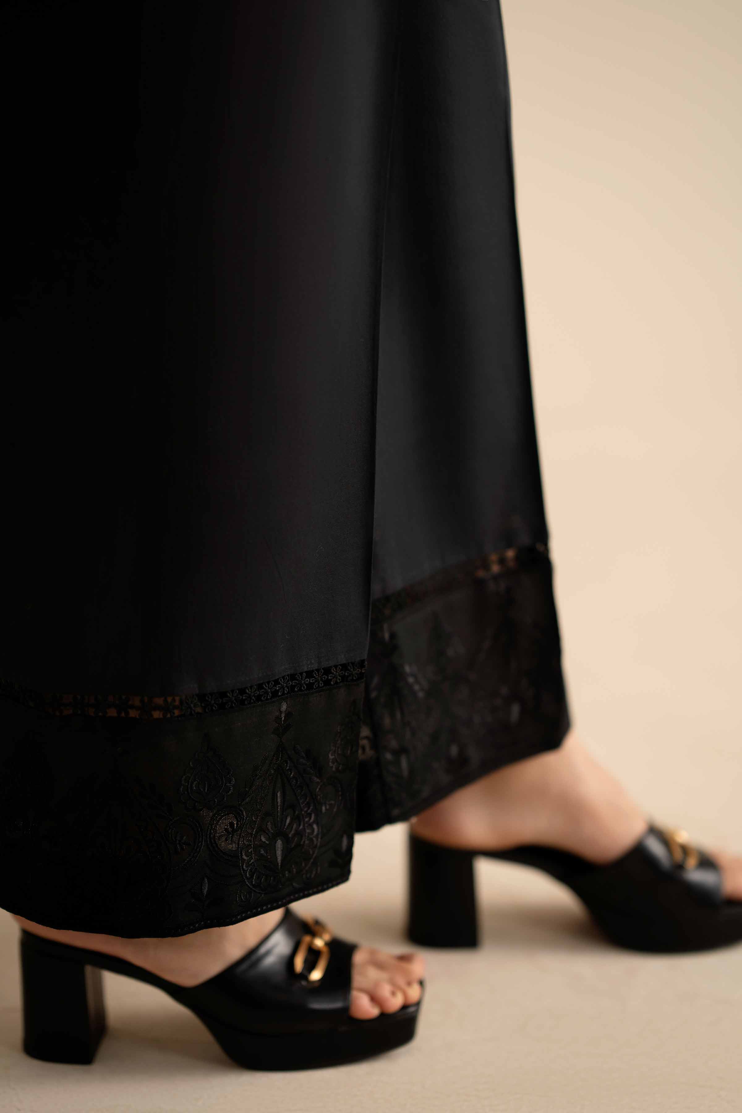 Embroidered Trousers - PW25-166