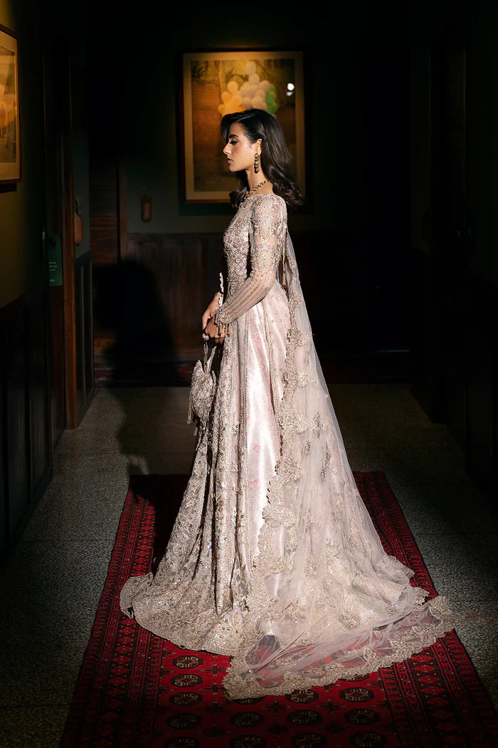 Saira Rizwan – Rigel SRF-D-03 Style
