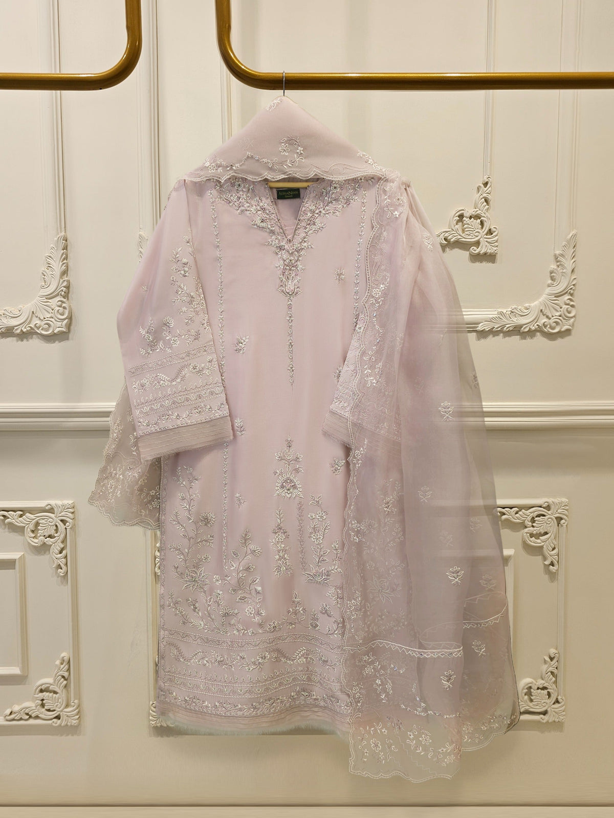 3 Piece- Pure Sheesha Silk Embroidered Suit S115624