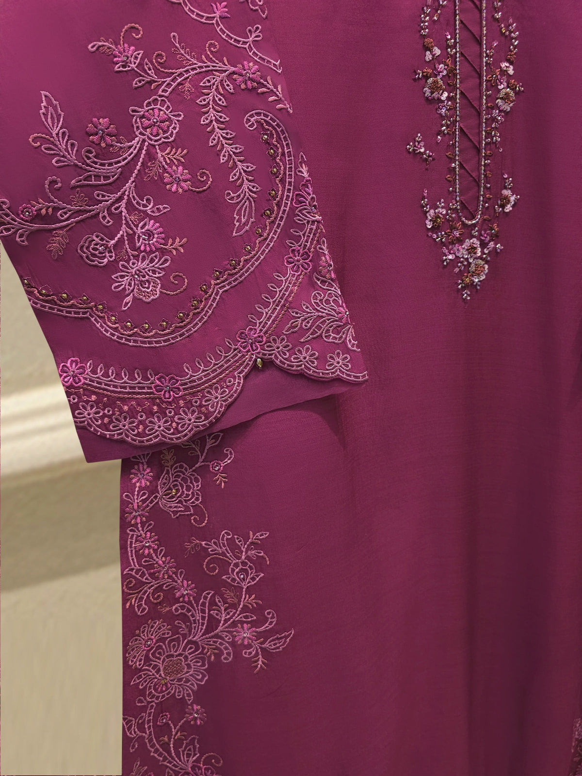 3 Piece - Pure Khaddi Silk Embroidered Suit S115041
