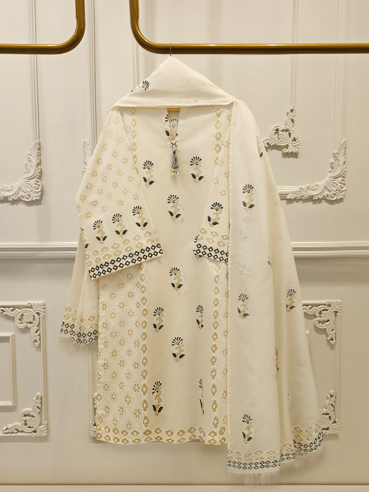 3 Piece - Hand Block Printed Kora Cotton Suit S113520