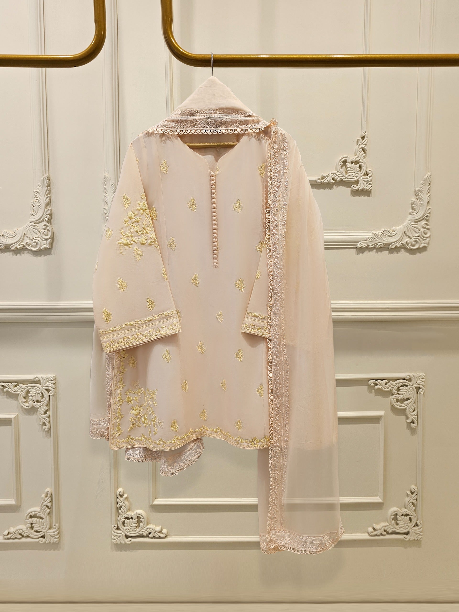 Embroidered Lawn Suit S111779