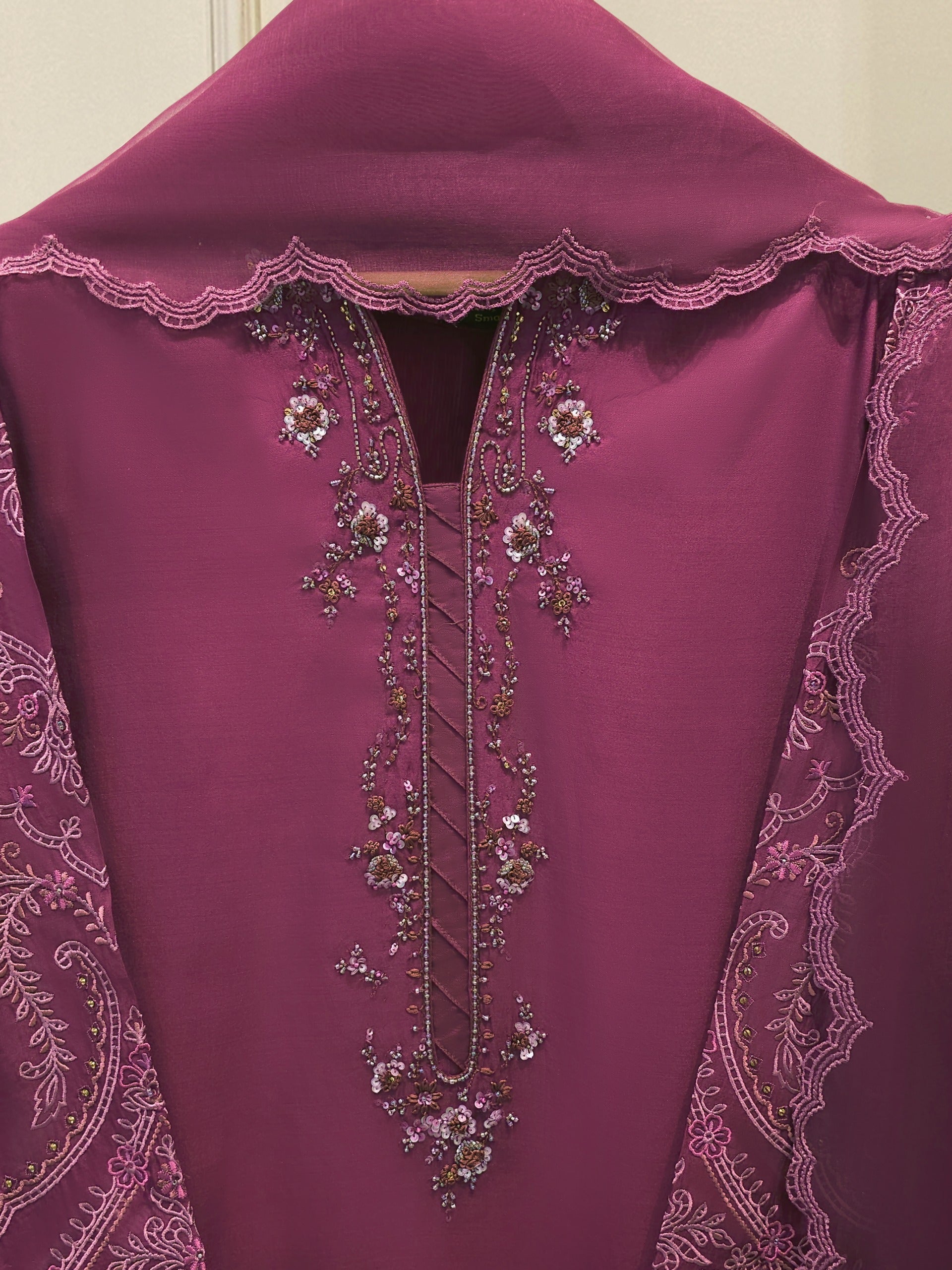 3 Piece - Pure Khaddi Silk Embroidered Suit S115041