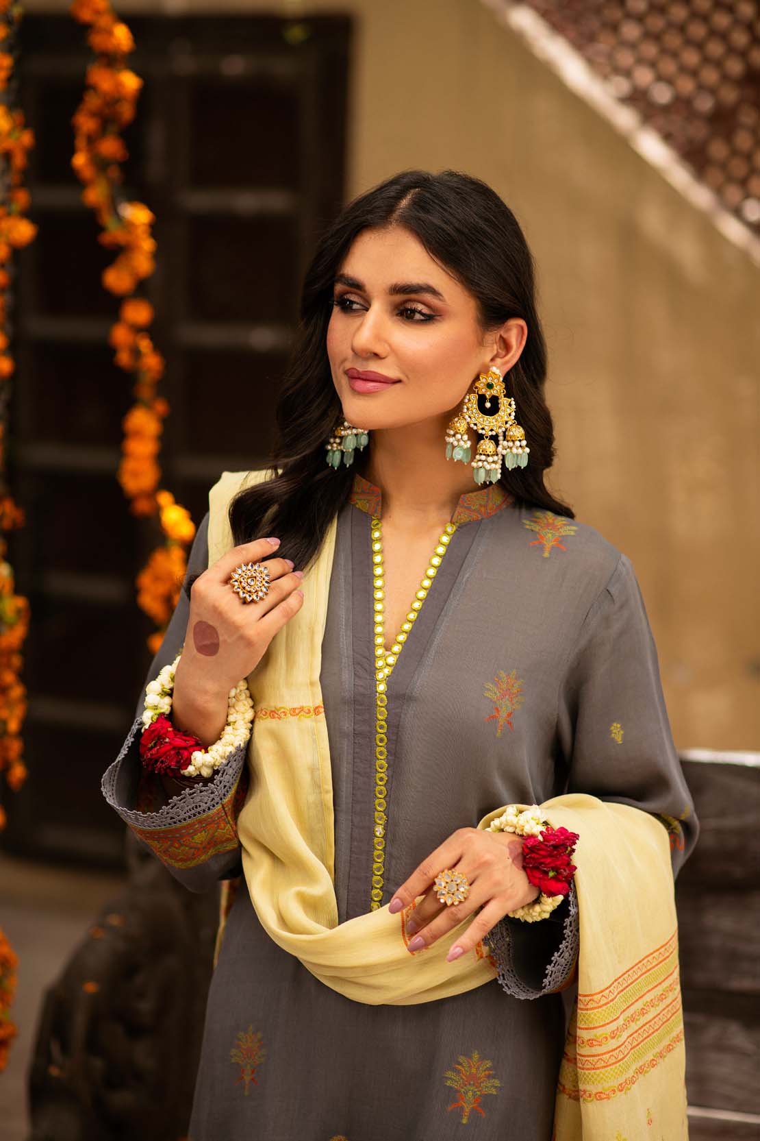 https://cdn.shopify.com/s/files/1/0704/5916/2937/products/sahar_40.jpg?v=1752141008