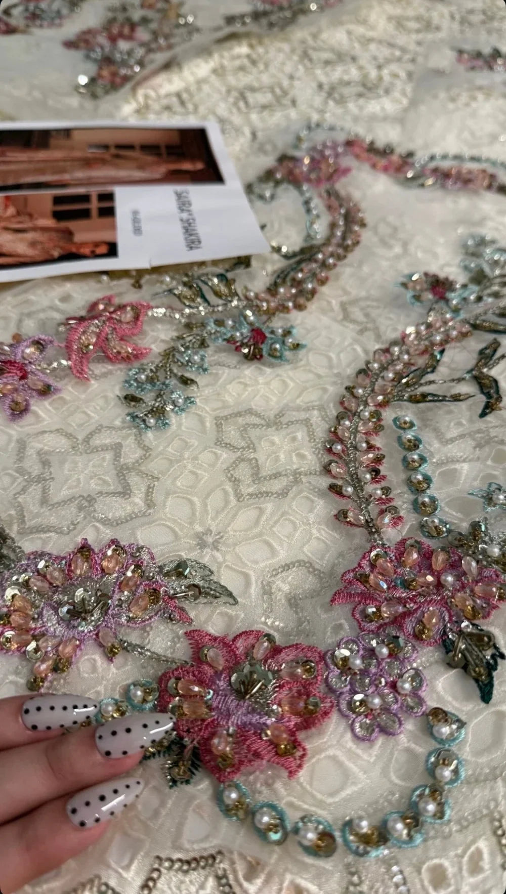 Saira Shakira – Gilded Style