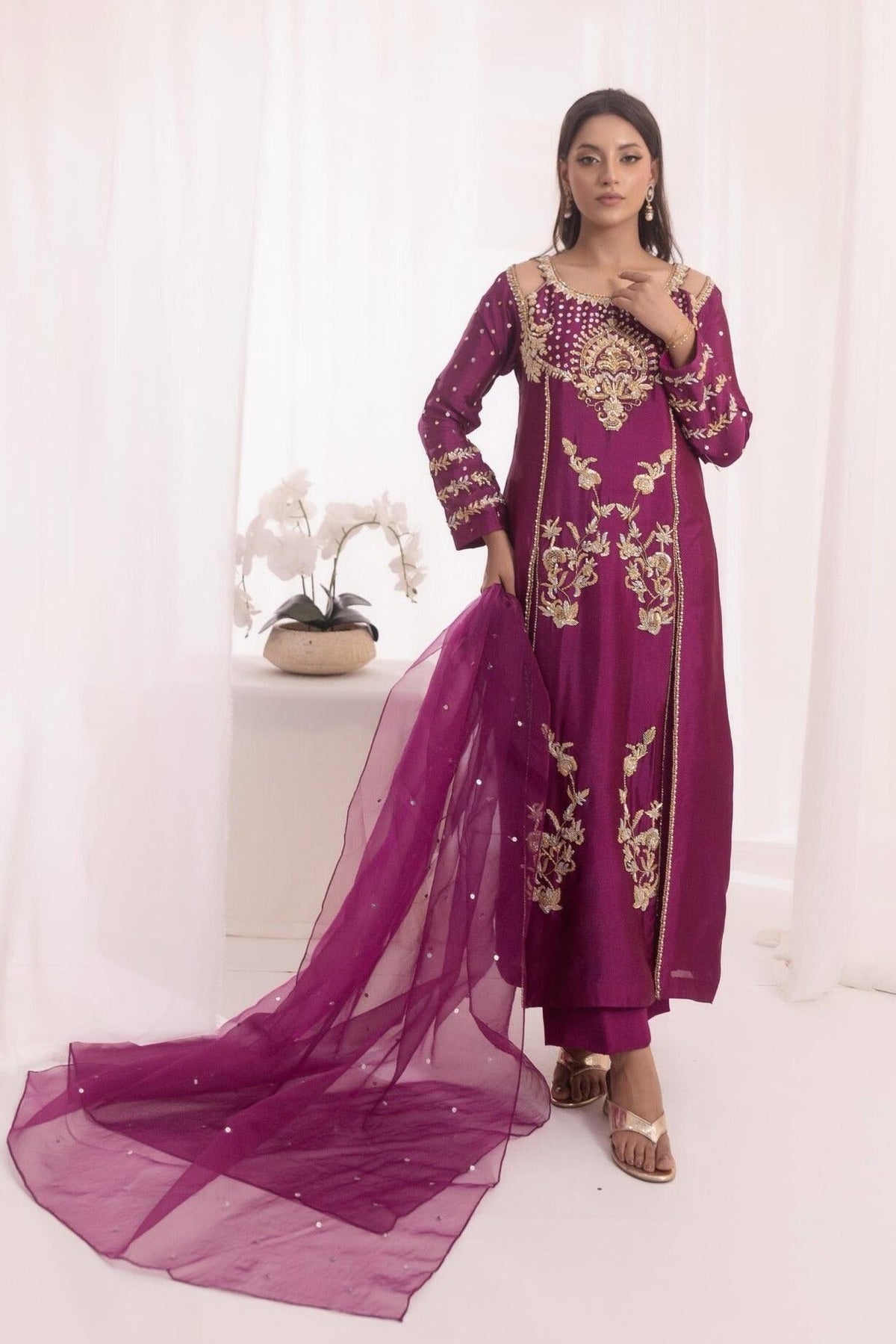 Sehrish Nadeem – EC0106 Style