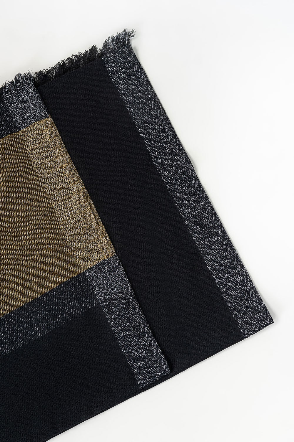 Blended Zari Border Shawl