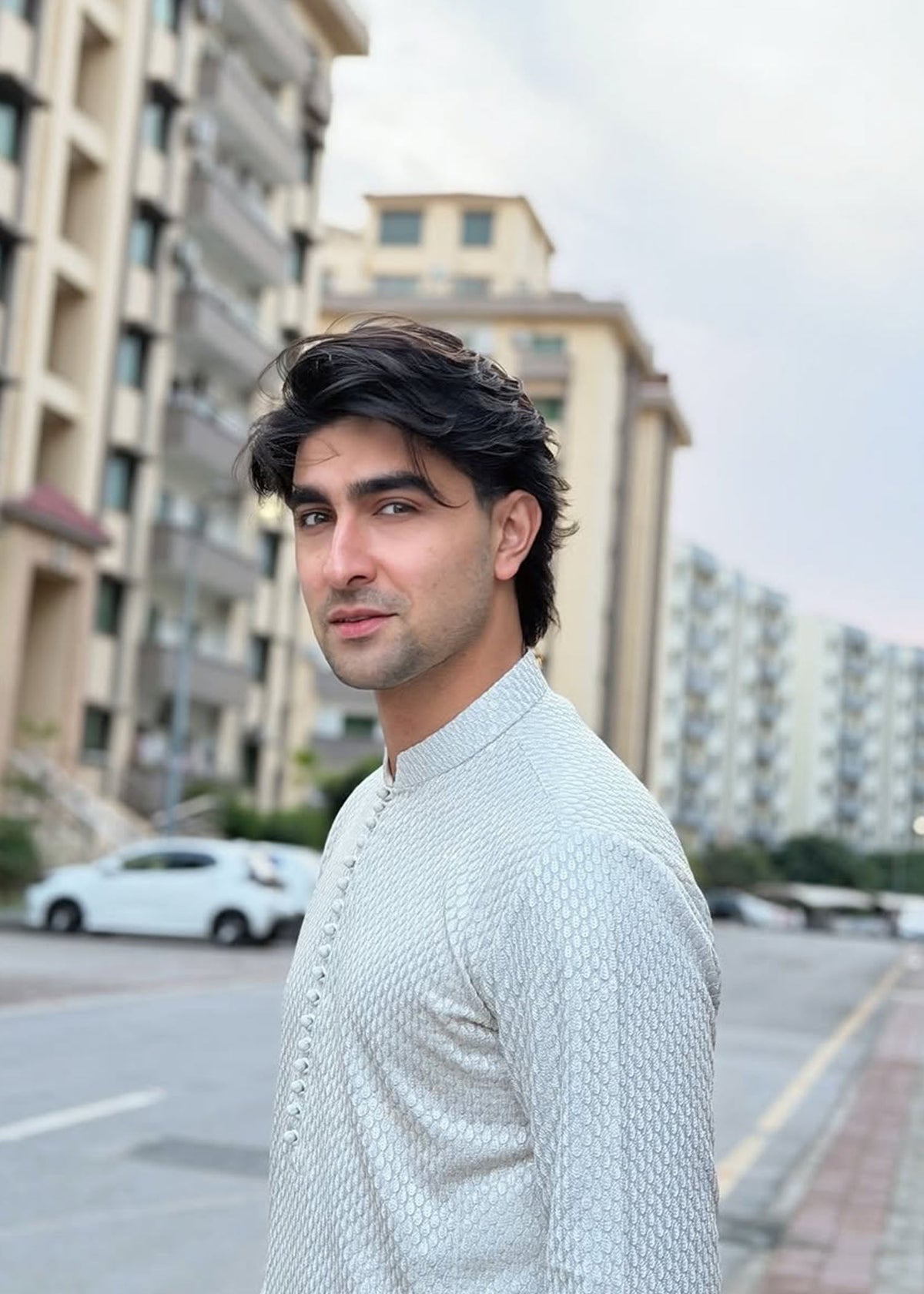 Shahmeer - Khakan Shahnawaz