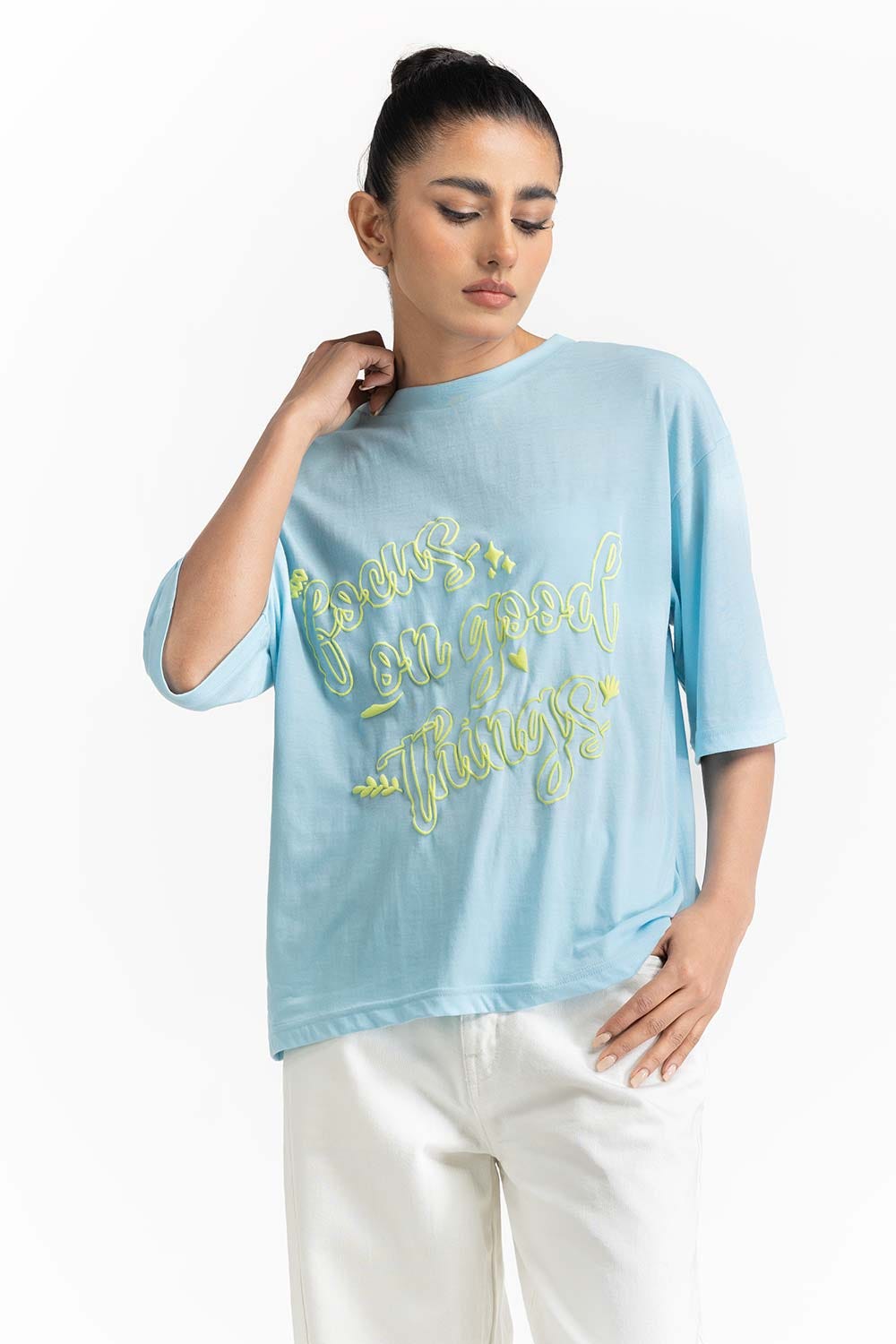 https://cdn.shopify.com/s/files/1/0706/3253/8159/files/sky_blue_knit_t-shirt_231-213-025_5.jpg?v=1758454873