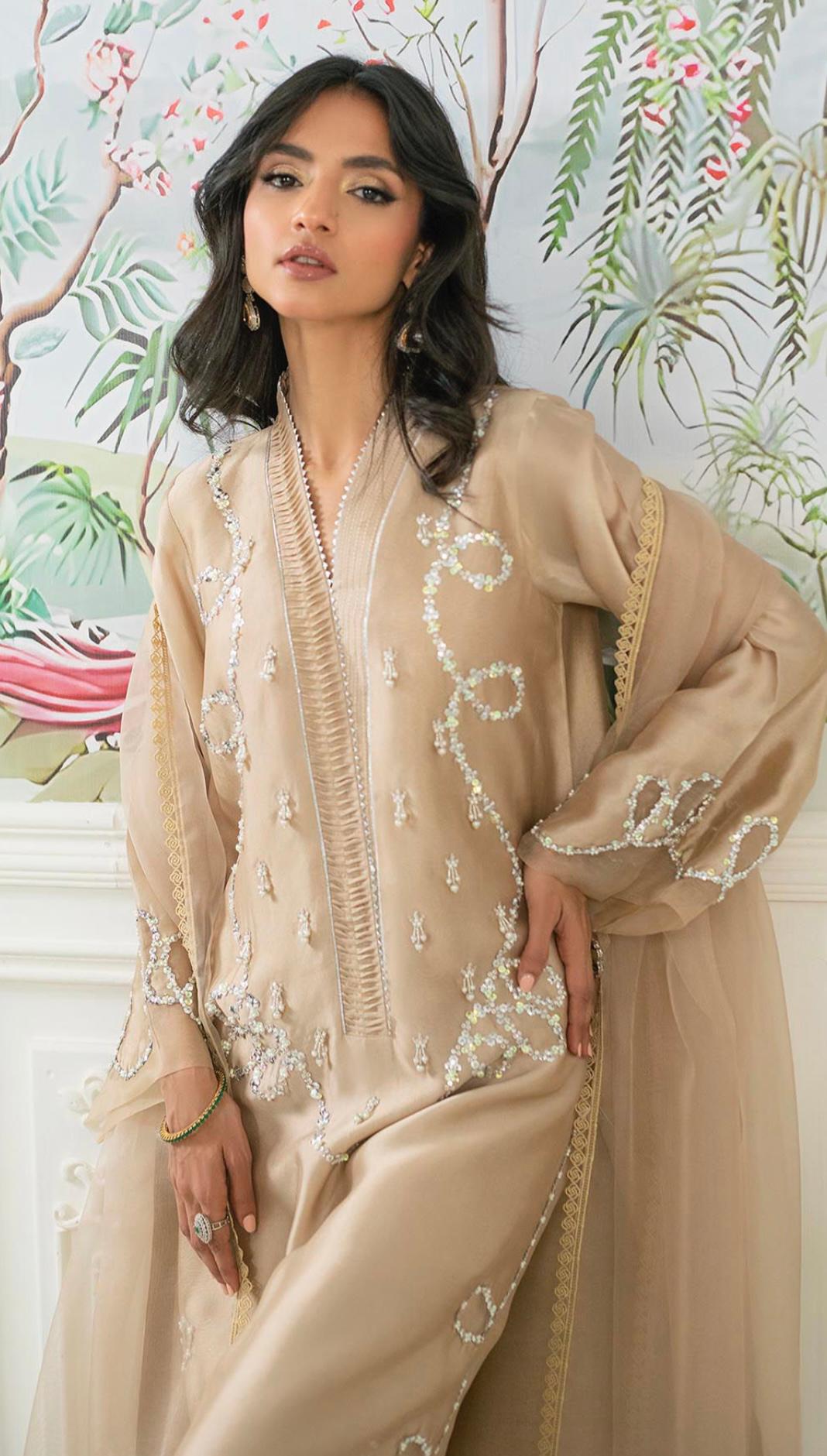 Sohani Beige Eid Series’25 by Alizay Saad
