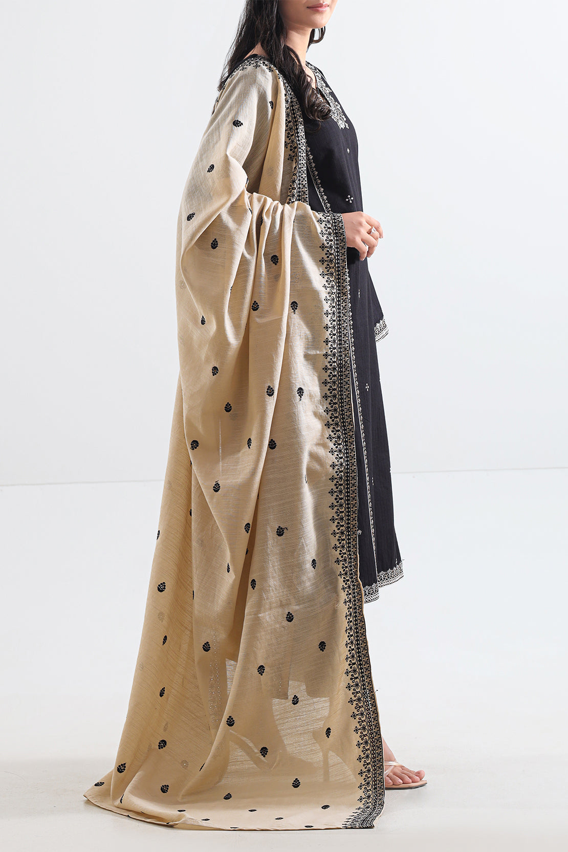 Solid Embroidered Slub Cotton Stitched 2 Piece (Shirt/Trouser)77013