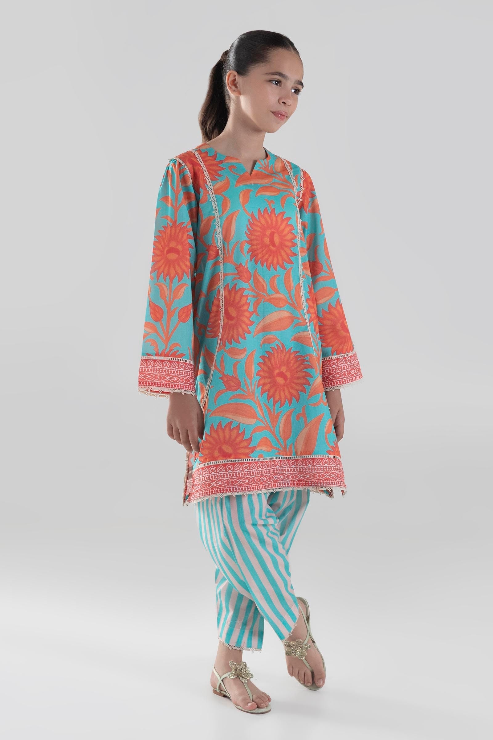 URBANE CAMBRIC PRINTS 2025