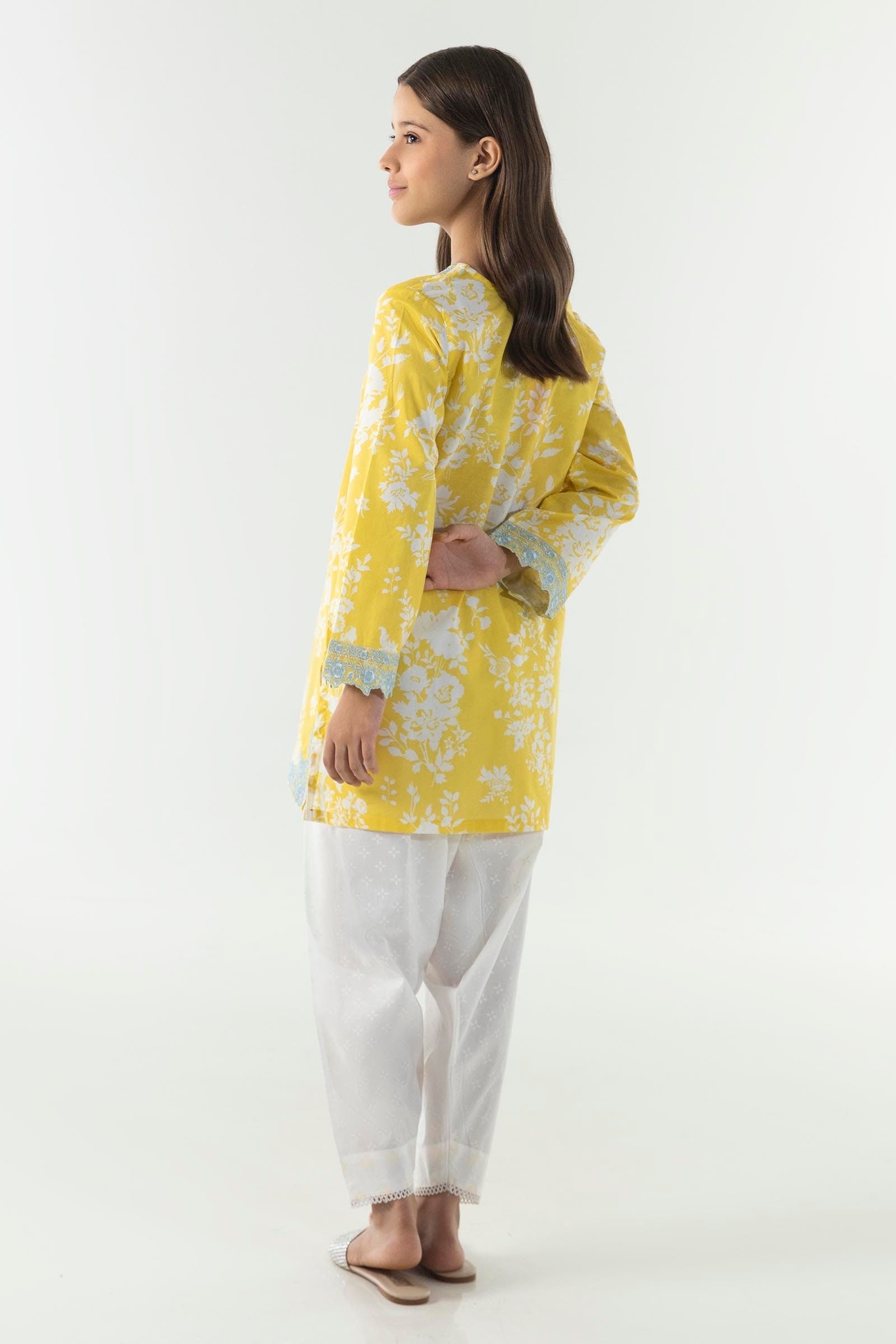 Design 6B Luxury Lawn 2024 Unstitched