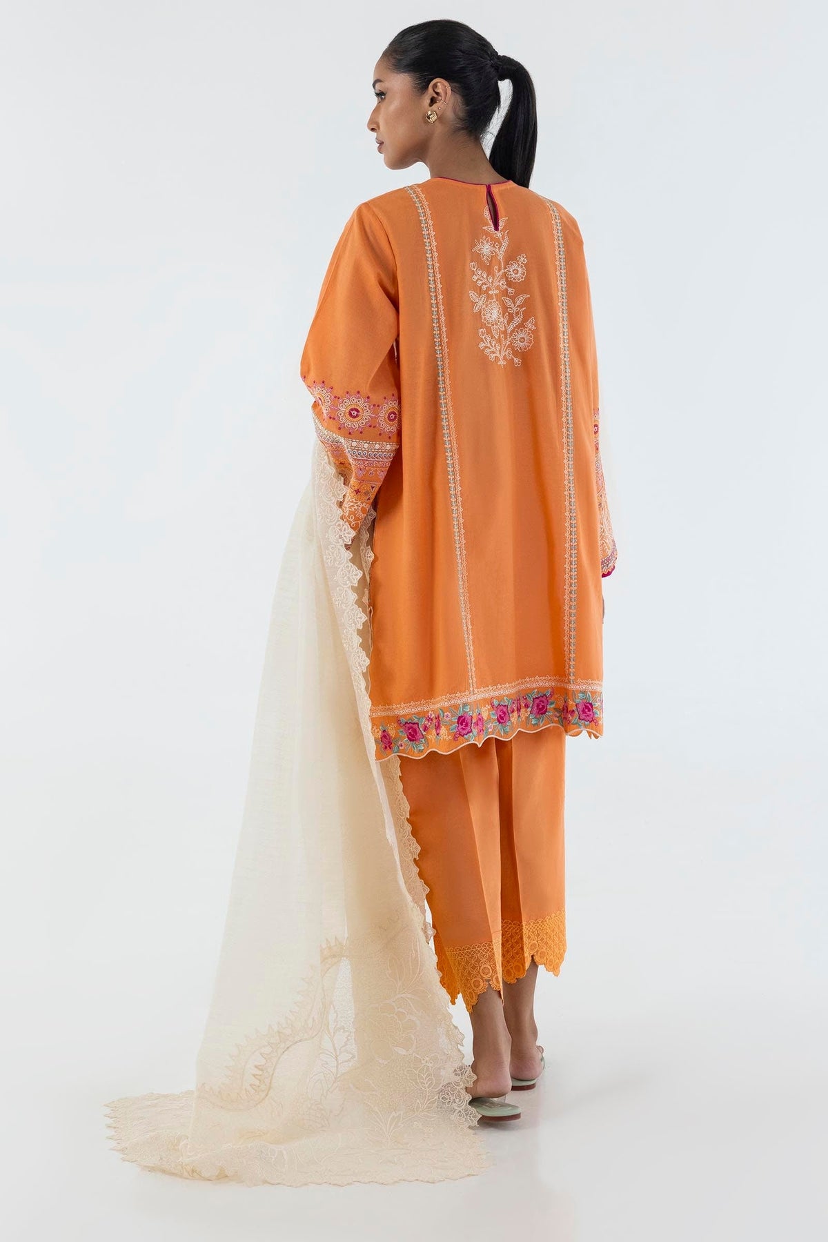 Sana Safinaz