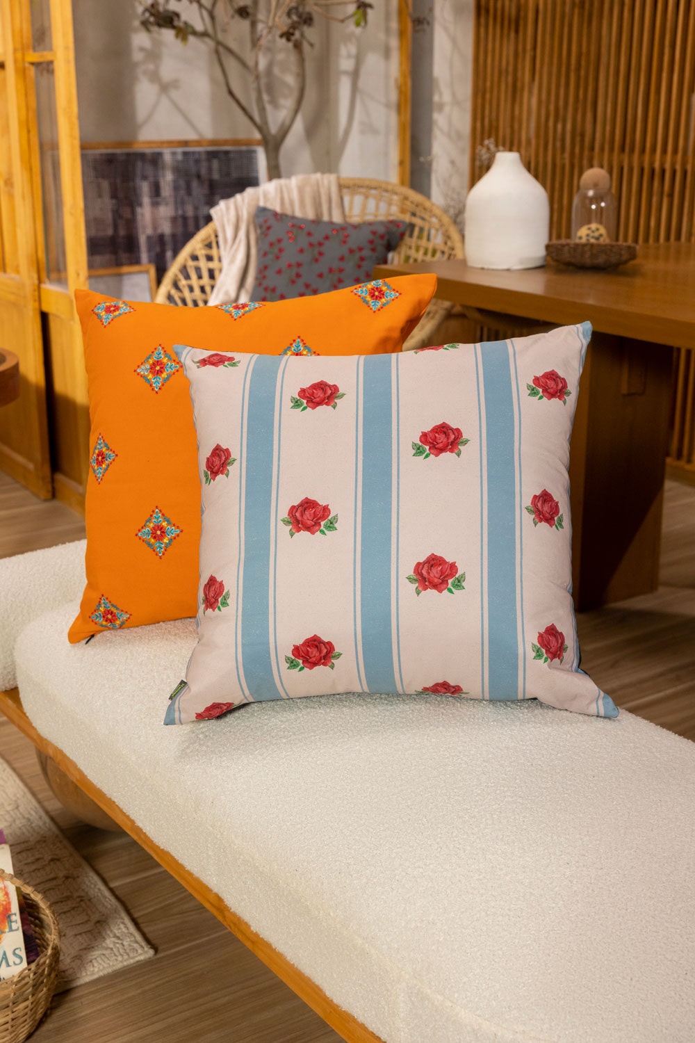 Ss25-Dgc -009 Digital Printed Cushion Cover
