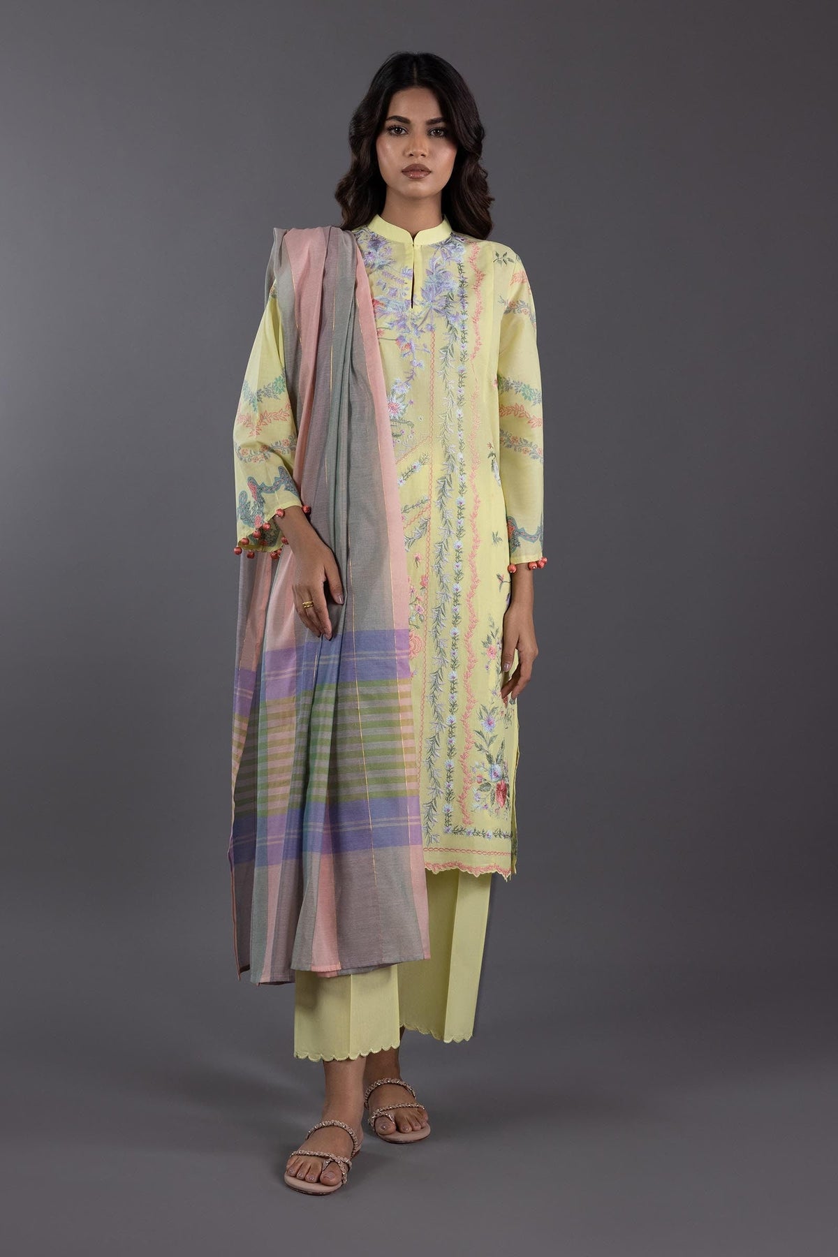 Stitched Dyed Yarn Dupatta