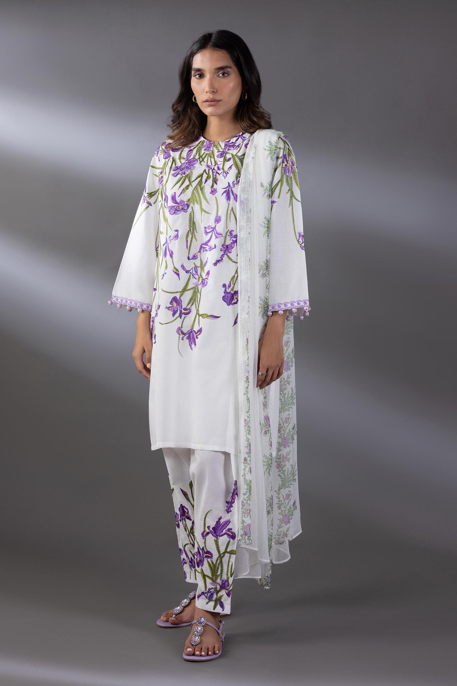 DA-1677 BLUE EMBROIDERED KURTA