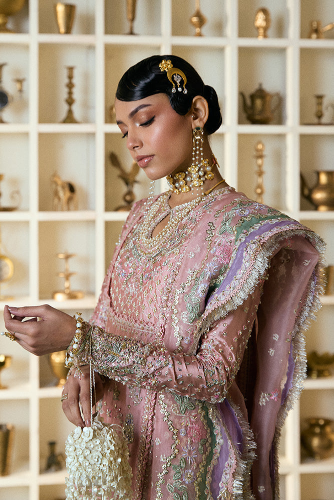 Suffuse – Israna Style