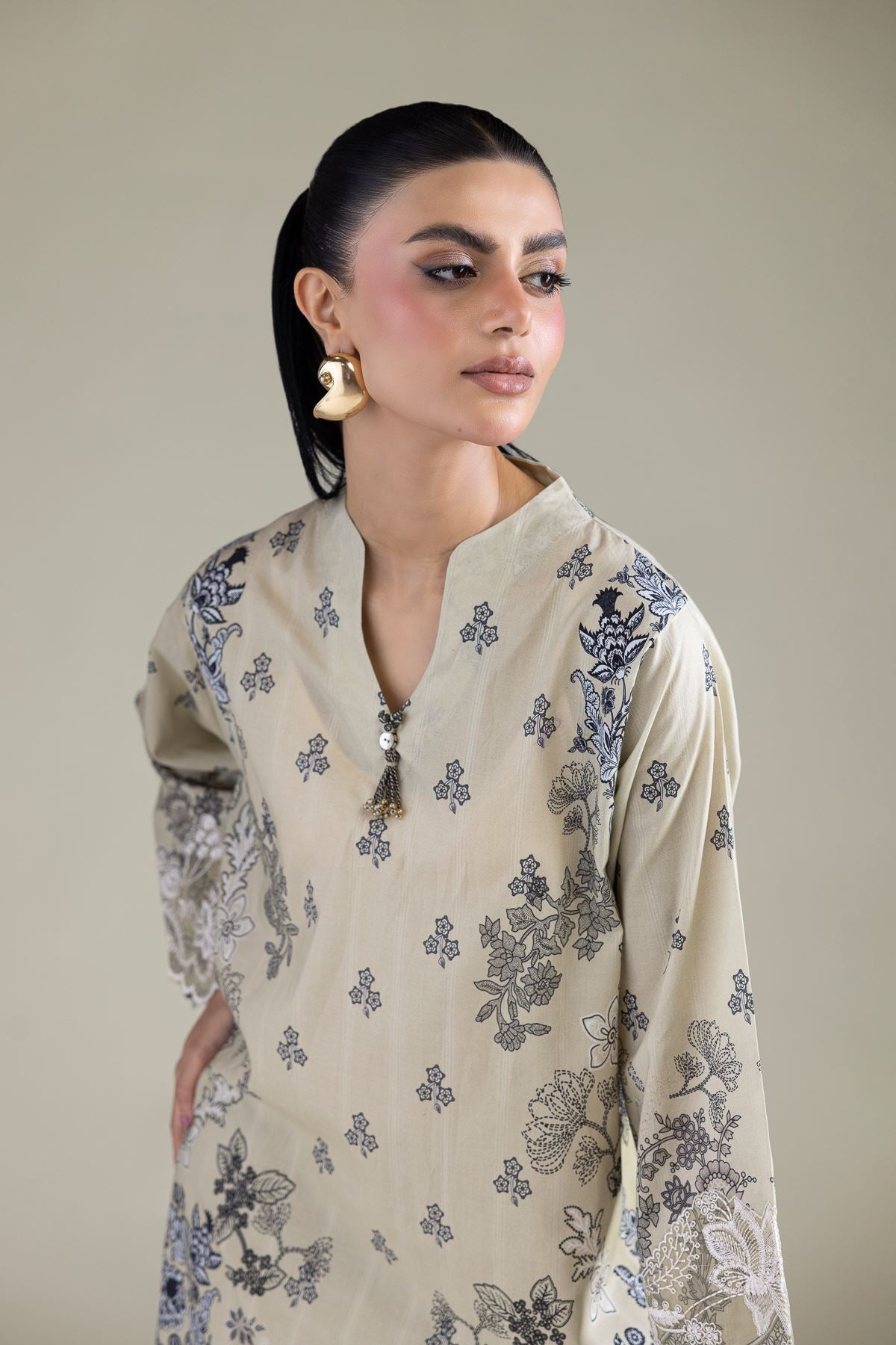 Lawn 3-Piece Tailored